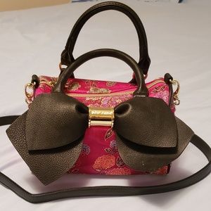 Betsey Johnson Floral Bow Pose